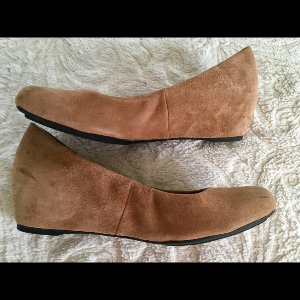 Me Too Jana Camel Suede Wedge Pumps 7.5M